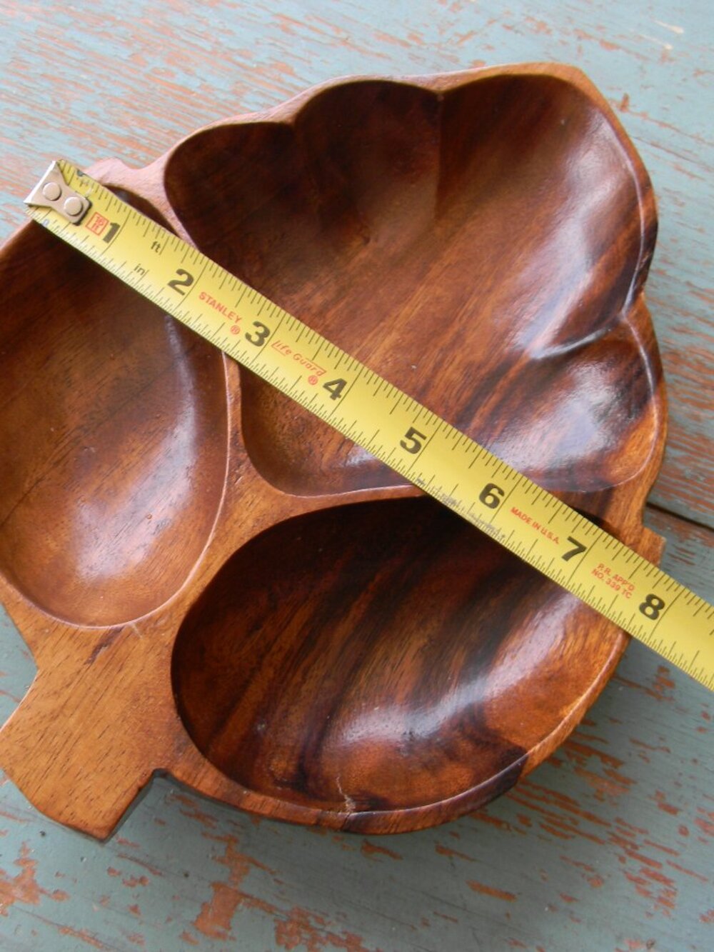 Vintage HAWAIIAN HAWAII KOA WOOD 3 Section Anthurium Leaf Bowl SERVING - Picture 3 of 4